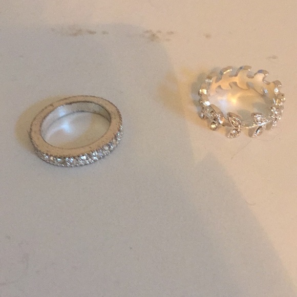 Anklet, 2 rings size five? I think? - Picture 2 of 3